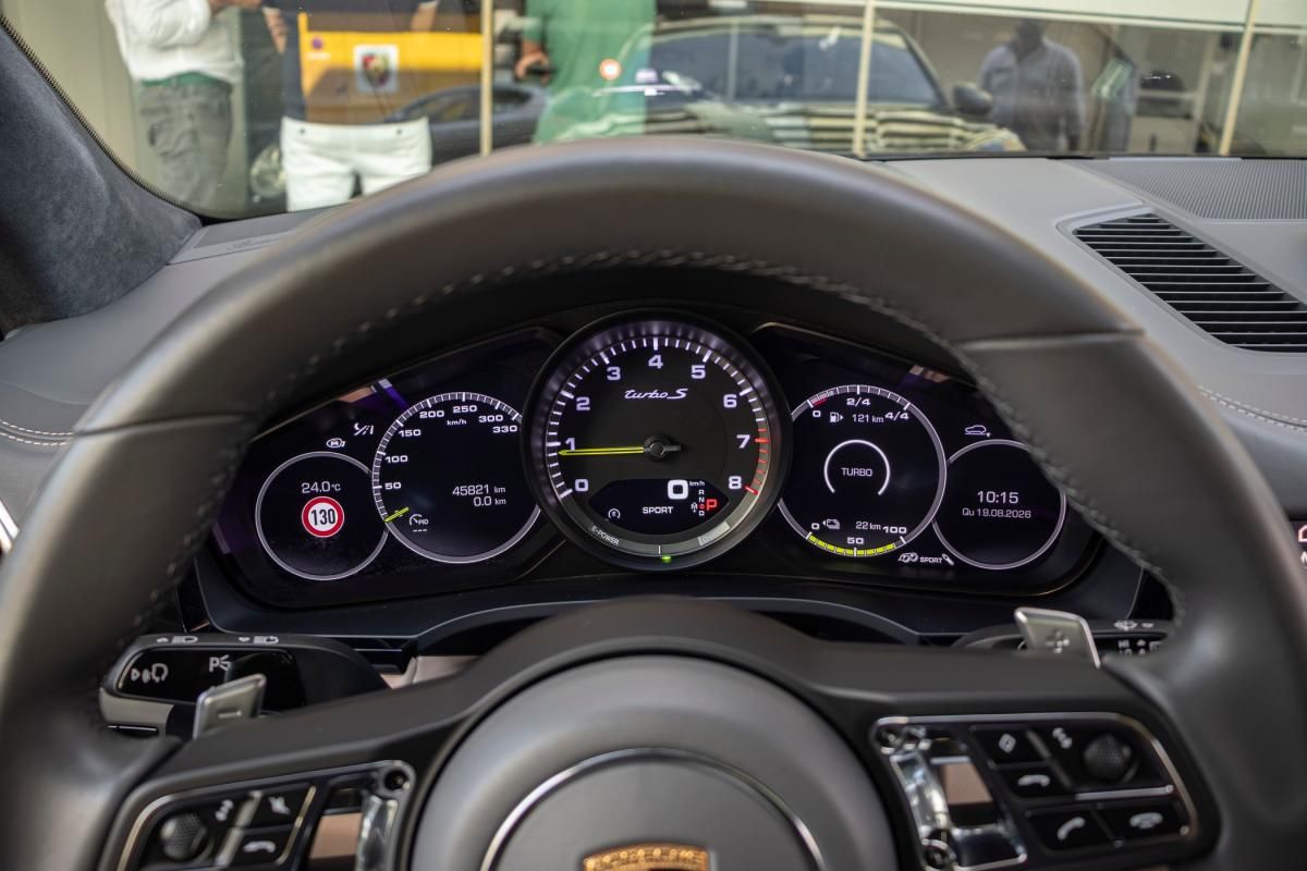 porsche-cayenne-2020-hibrido-a-gasolina-3996cc