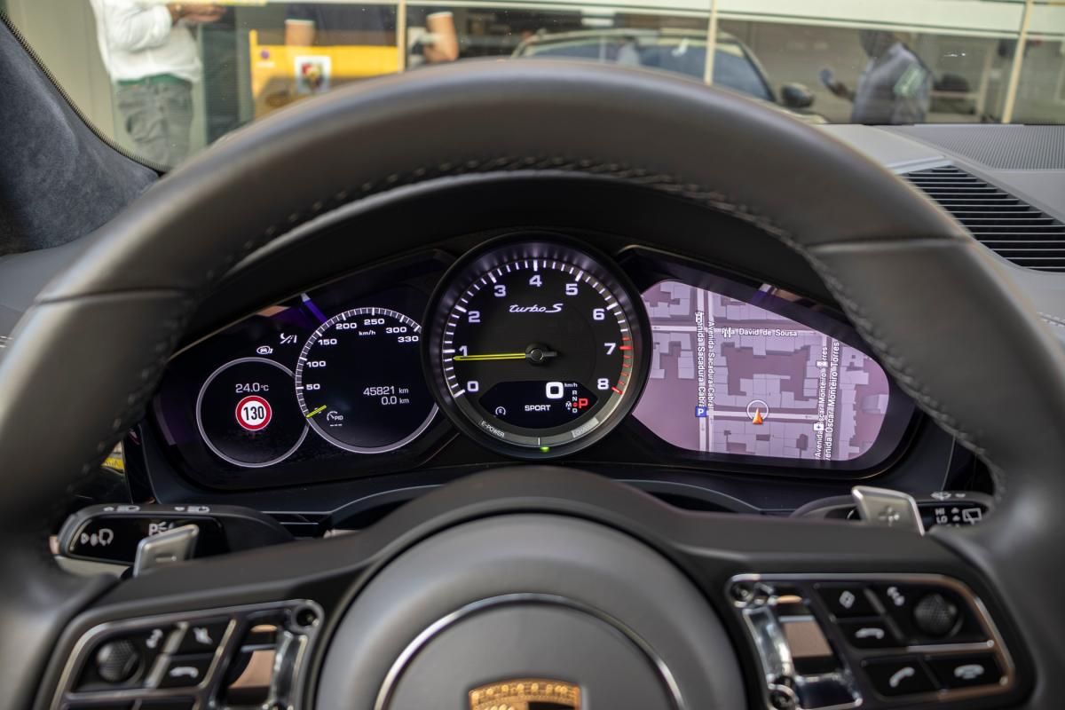 porsche-cayenne-2020-hibrido-a-gasolina-3996cc