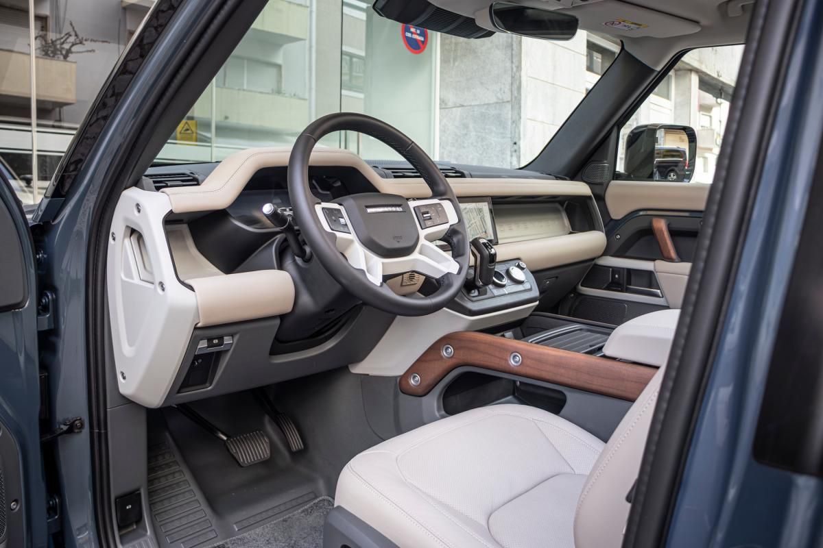 land-rover-defender-2024-gasolina-2996cc