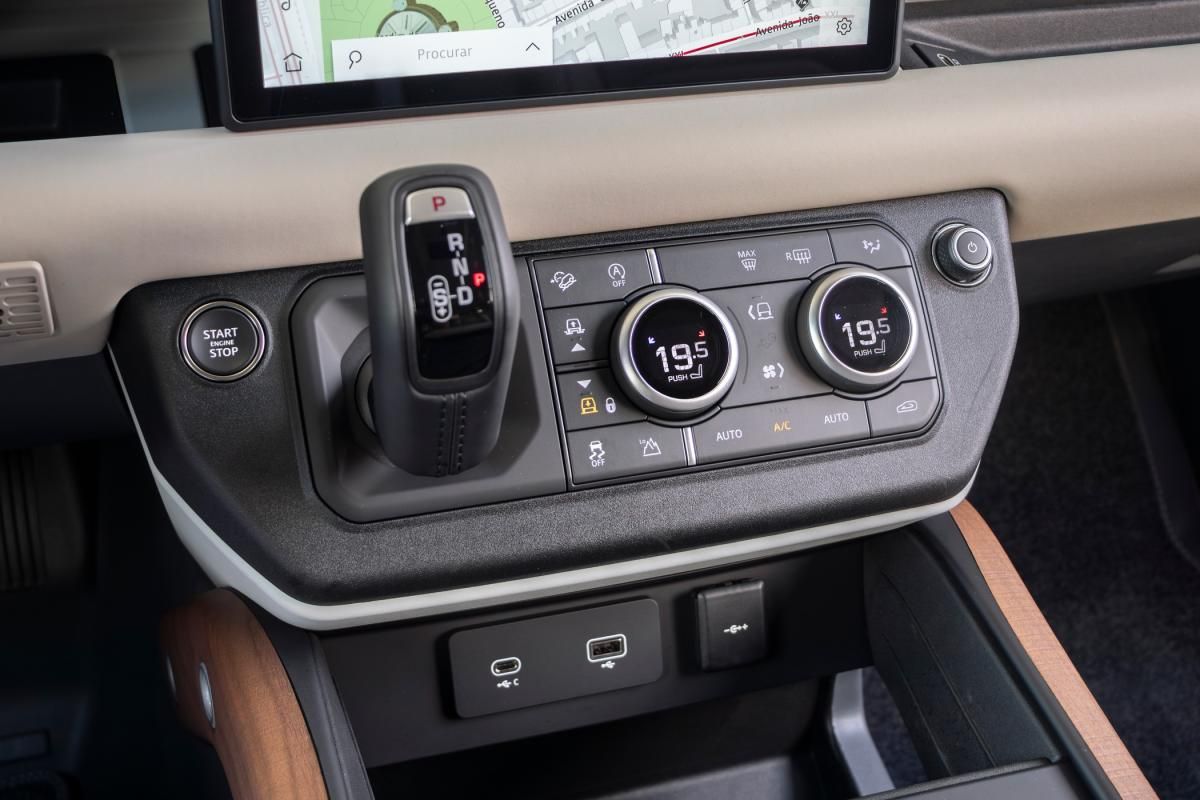 land-rover-defender-2024-gasolina-2996cc