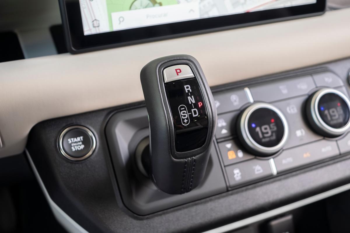 land-rover-defender-2024-gasolina-2996cc