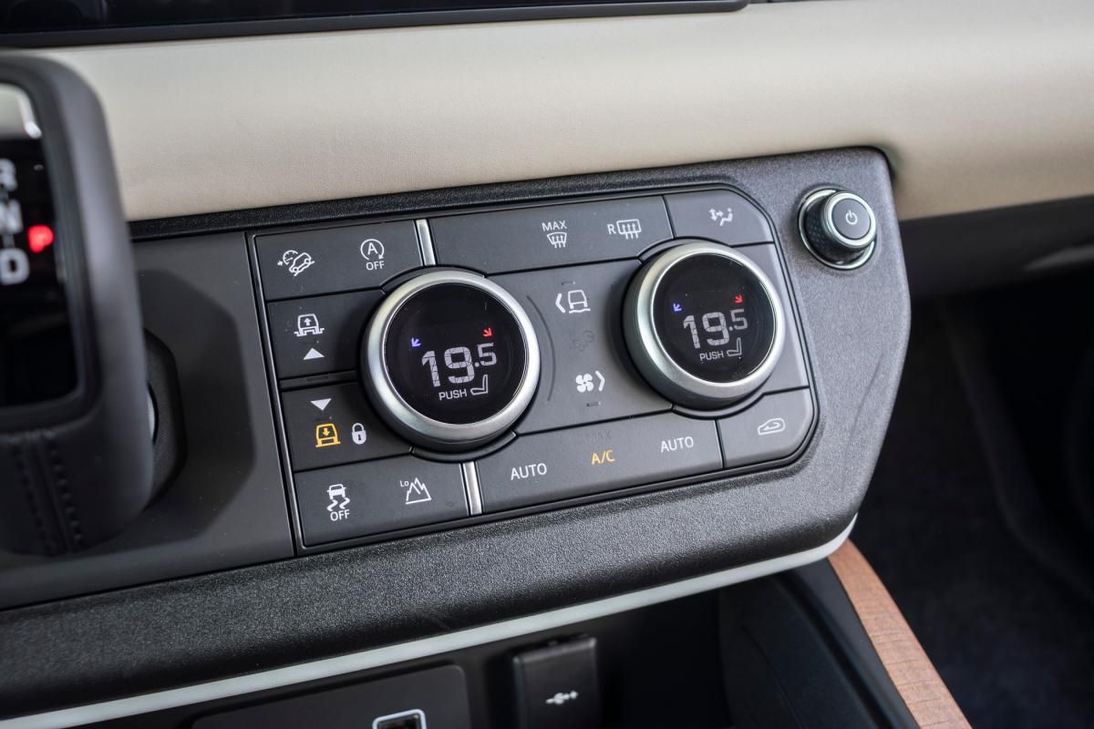 land-rover-defender-2024-gasolina-2996cc