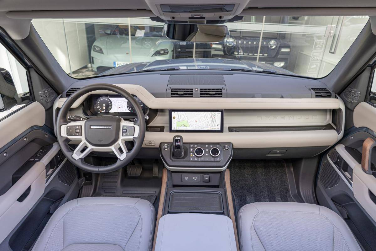 land-rover-defender-2024-gasolina-2996cc