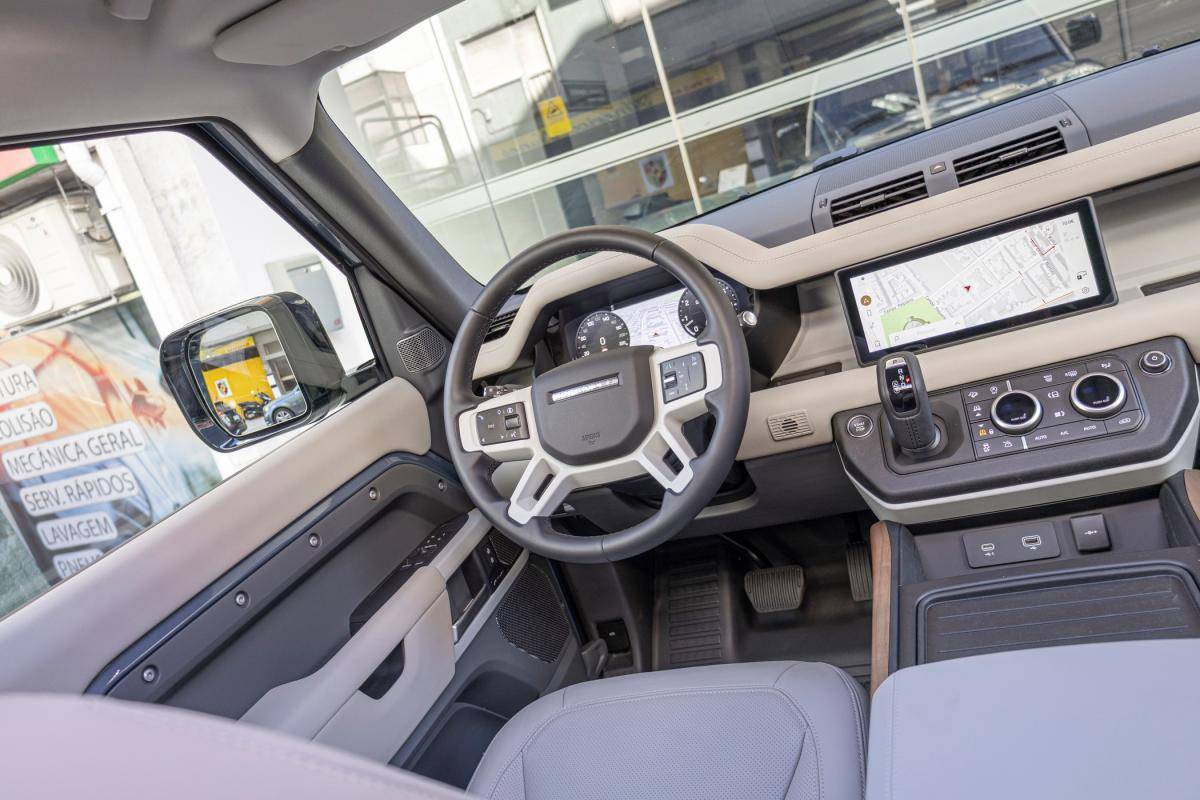 land-rover-defender-2024-gasolina-2996cc