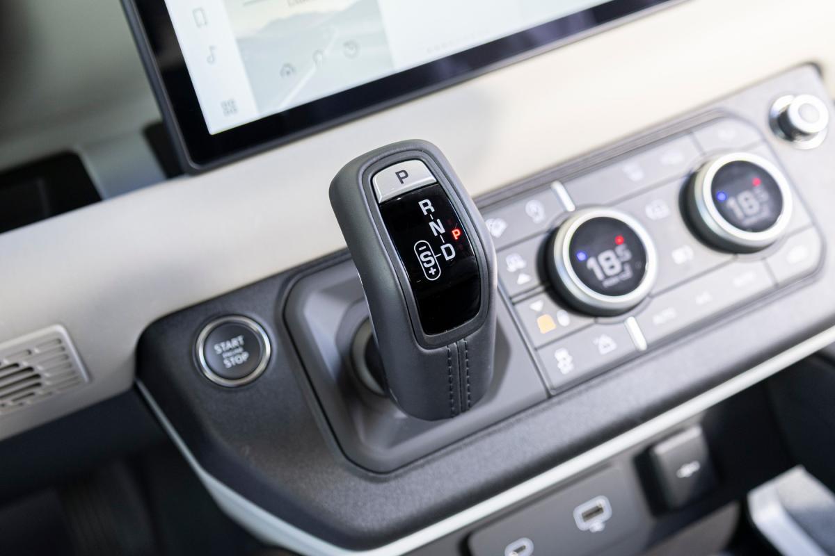 land-rover-defender-2024-gasolina-2996cc