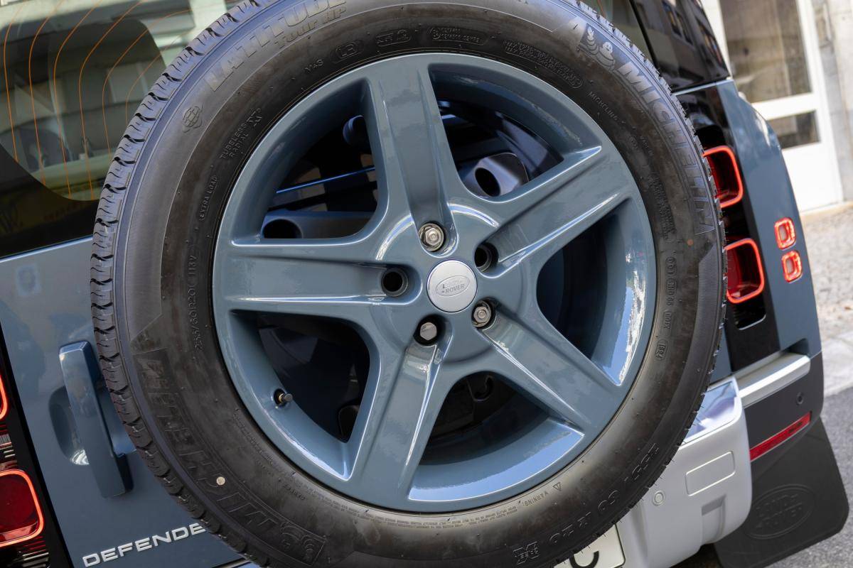 land-rover-defender-2024-gasolina-2996cc