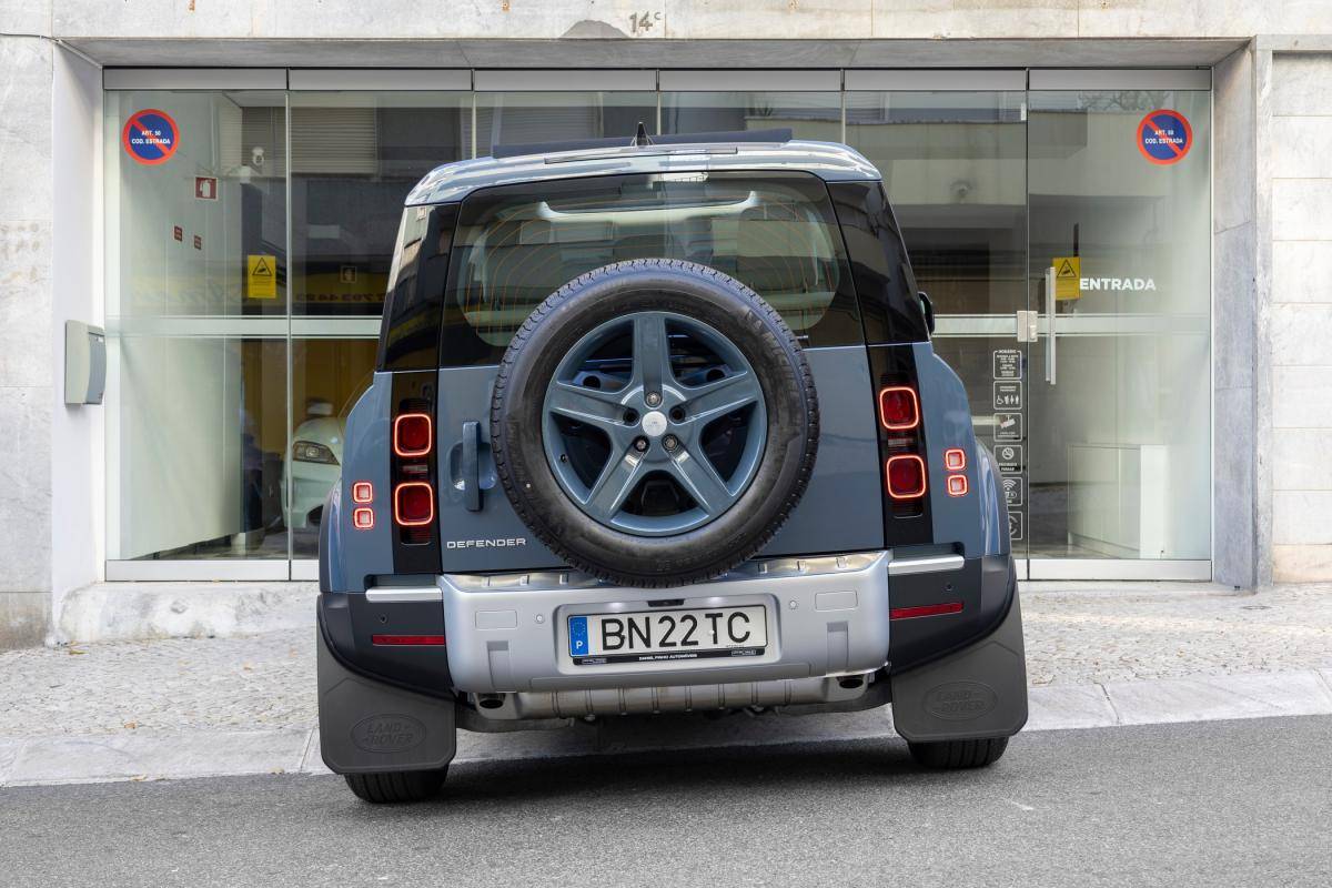 land-rover-defender-2024-gasolina-2996cc