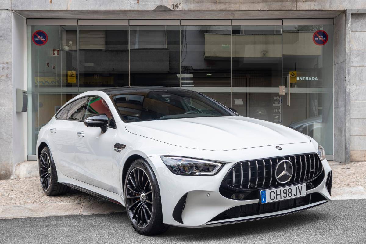 mercedes-benz-amg-gt-2025-hibrido-a-gasolina-3982cc
