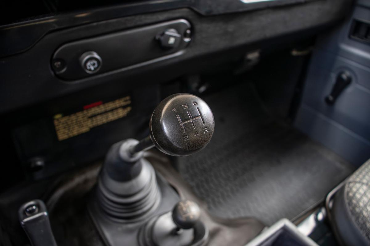 land-rover-defender-1997-diesel-2495cc