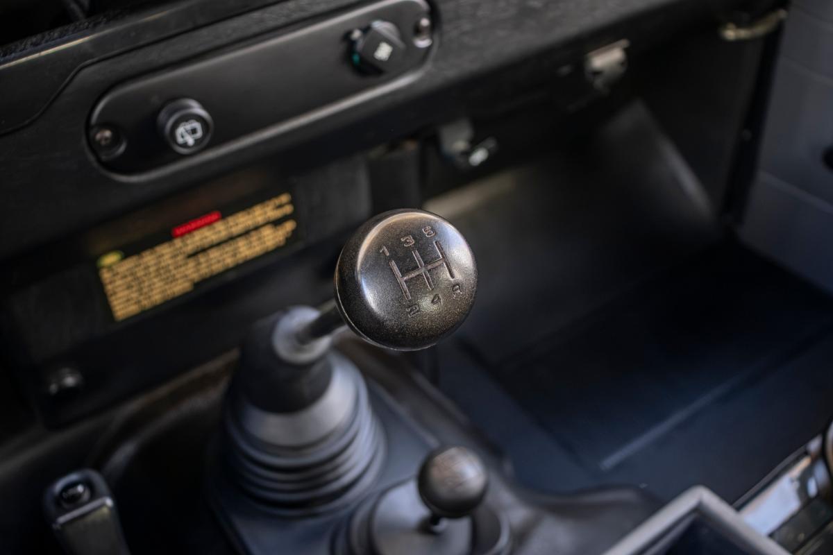 land-rover-defender-1997-diesel-2495cc