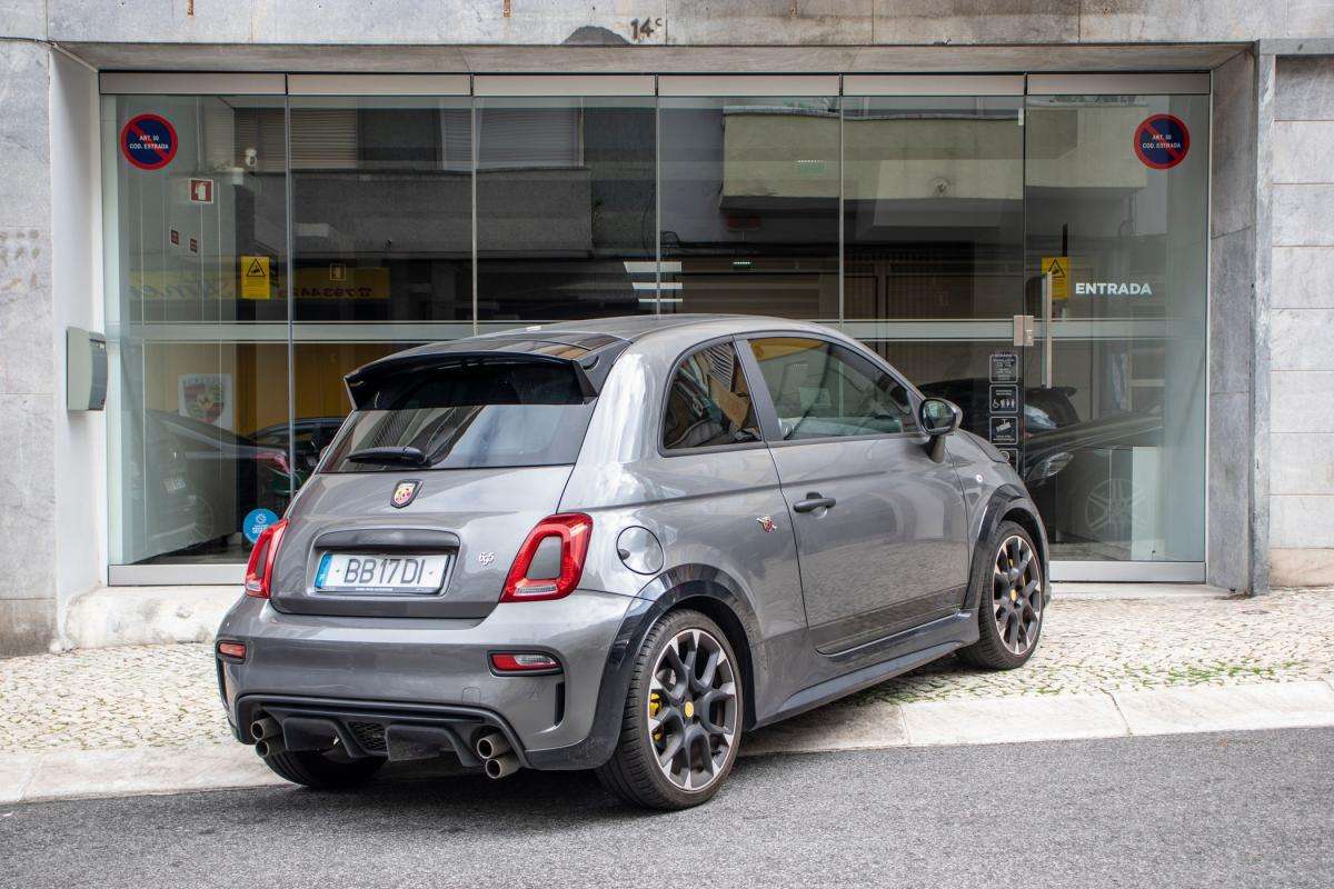abarth-695-2023-gasolina-1368cc