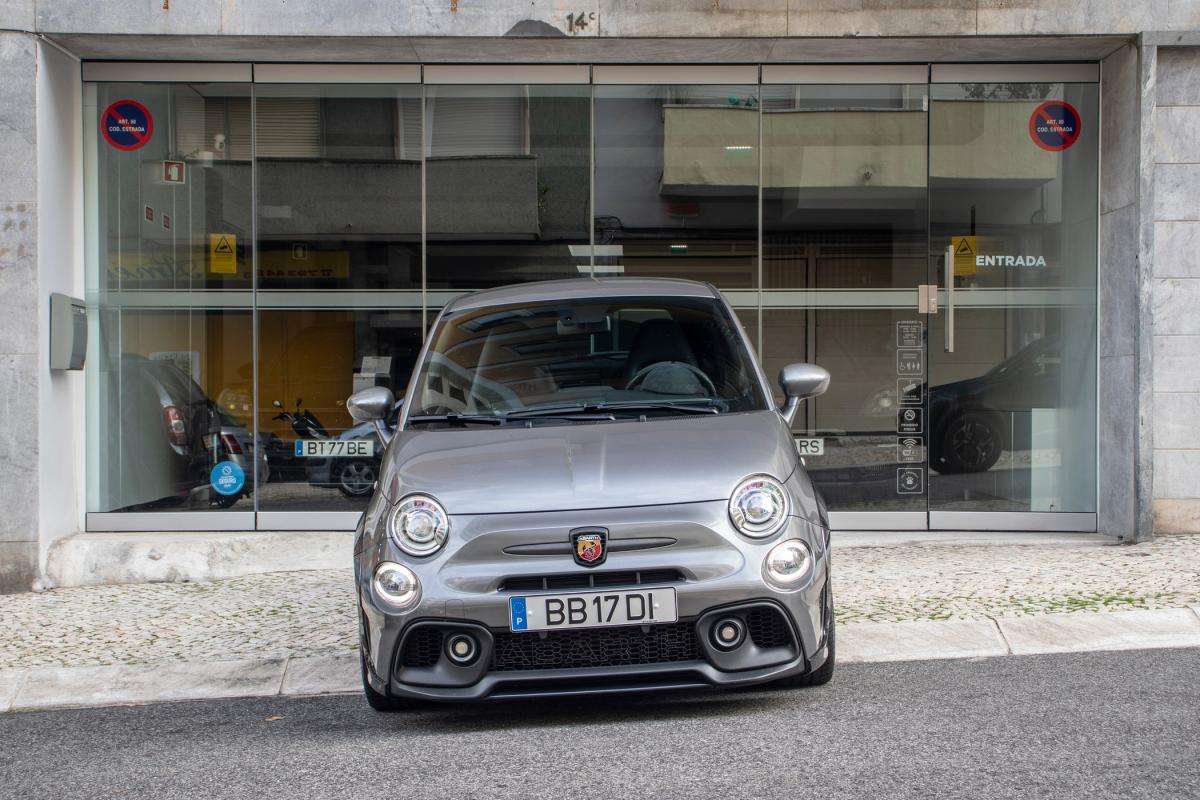 abarth-695-2023-gasolina-1368cc