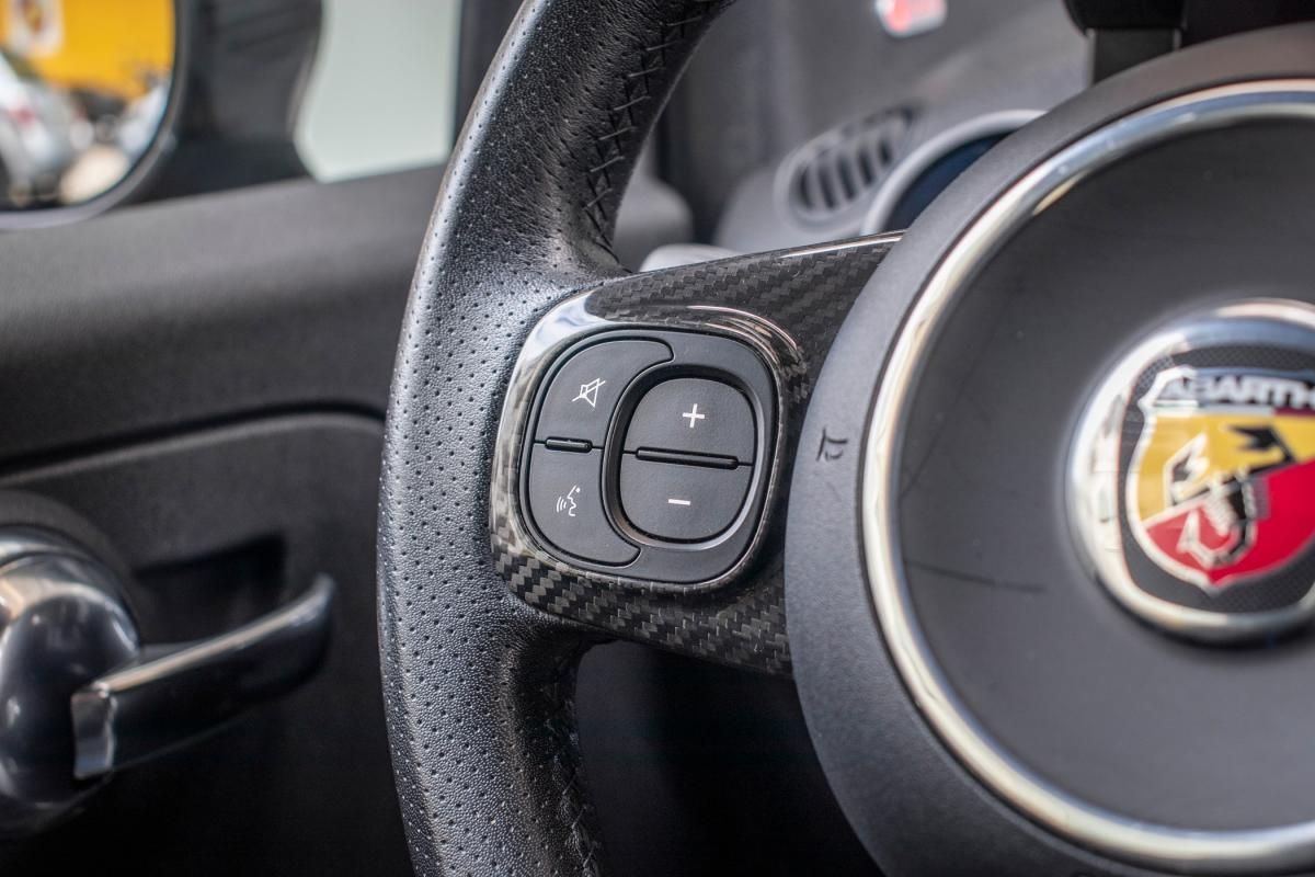 abarth-695-2023-gasolina-1368cc