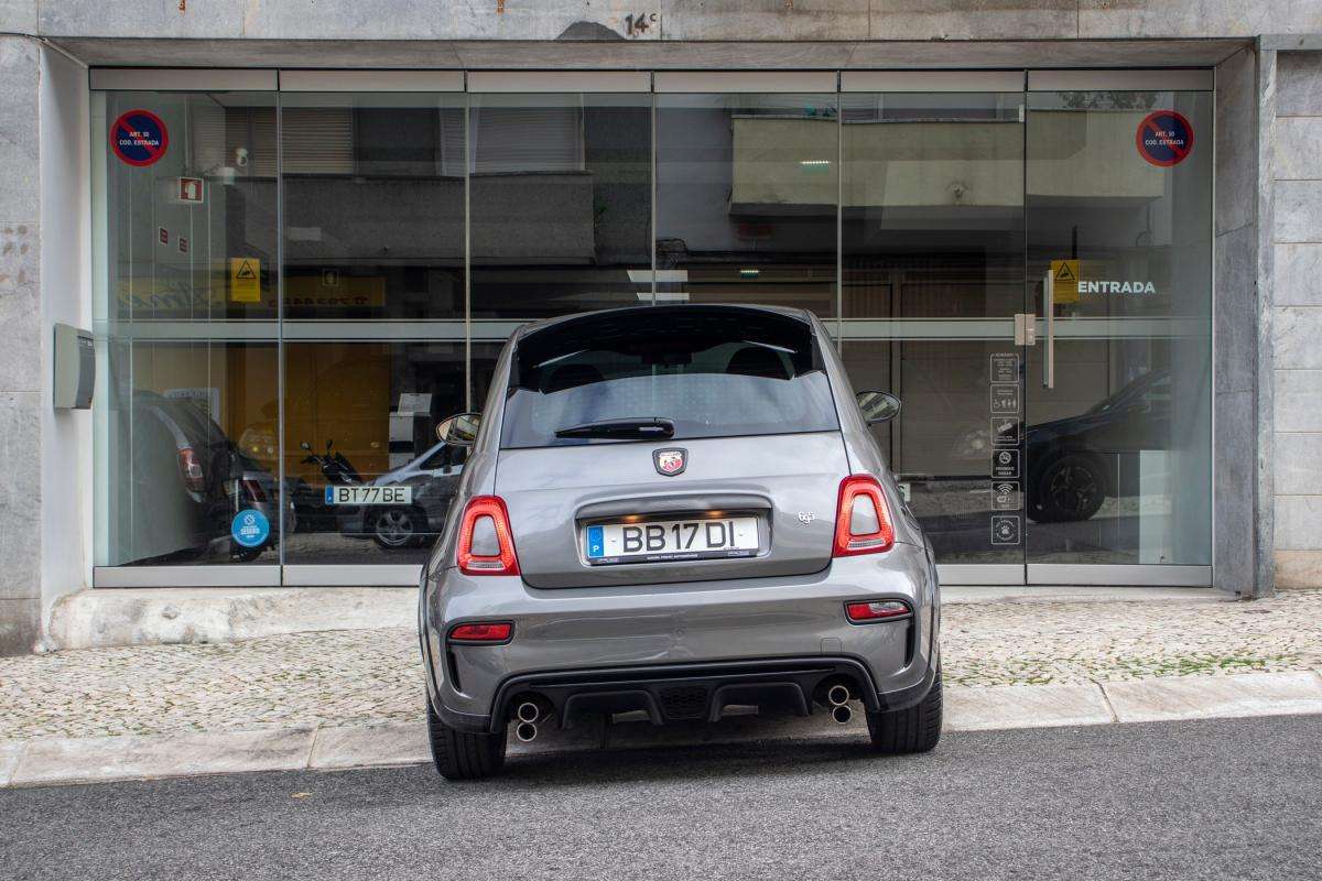 abarth-695-2023-gasolina-1368cc