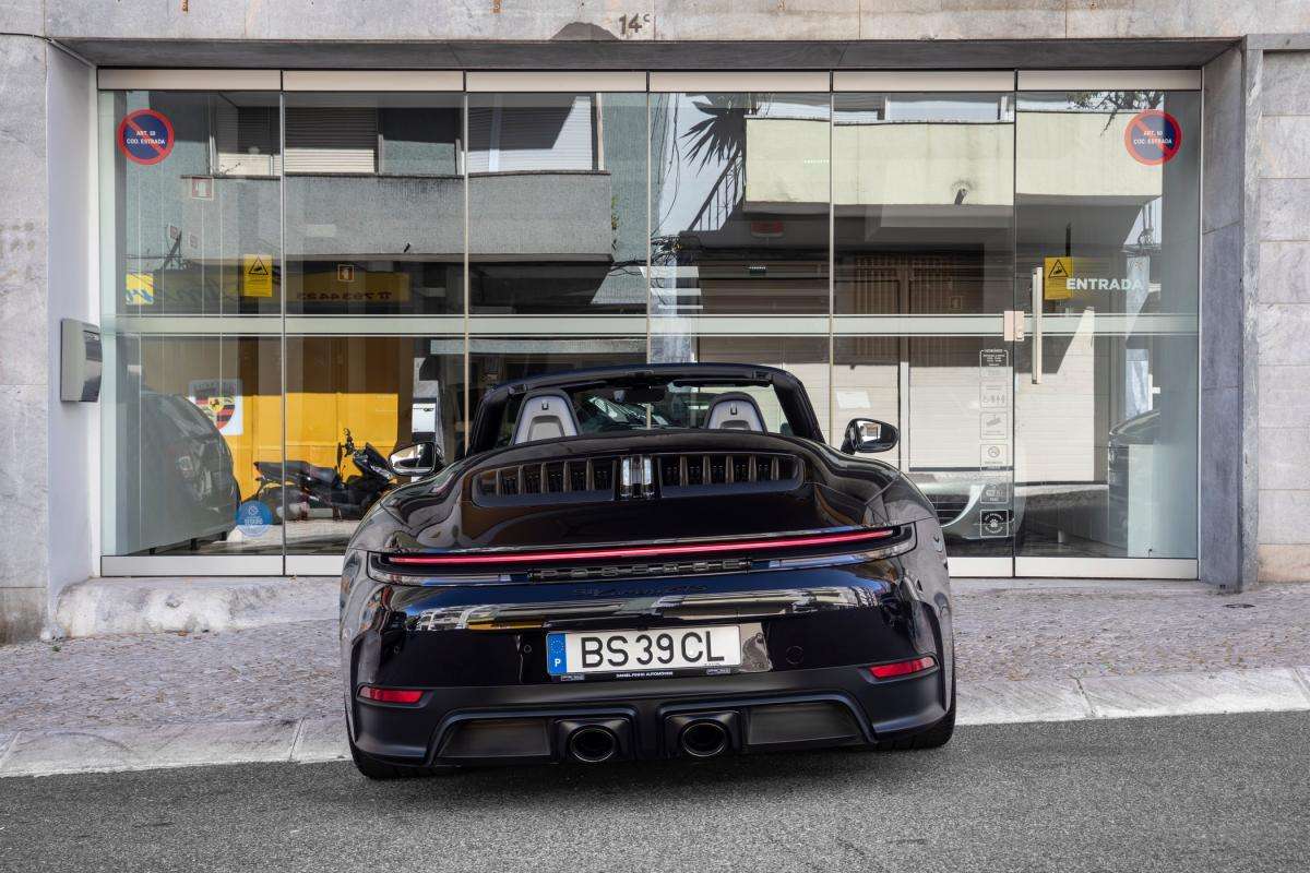 porsche-992-2025-gasolina-3591cc