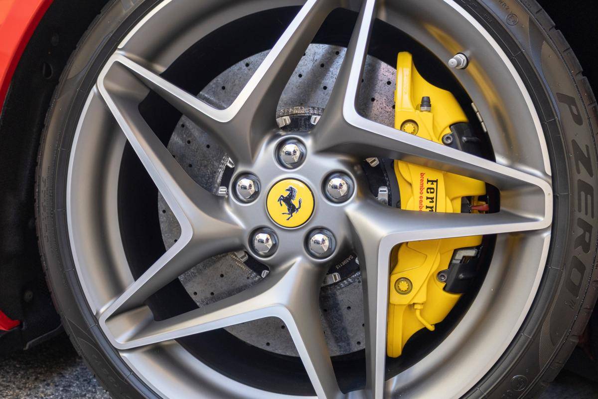 ferrari-f8-tributo-2021-gasolina-3902cc