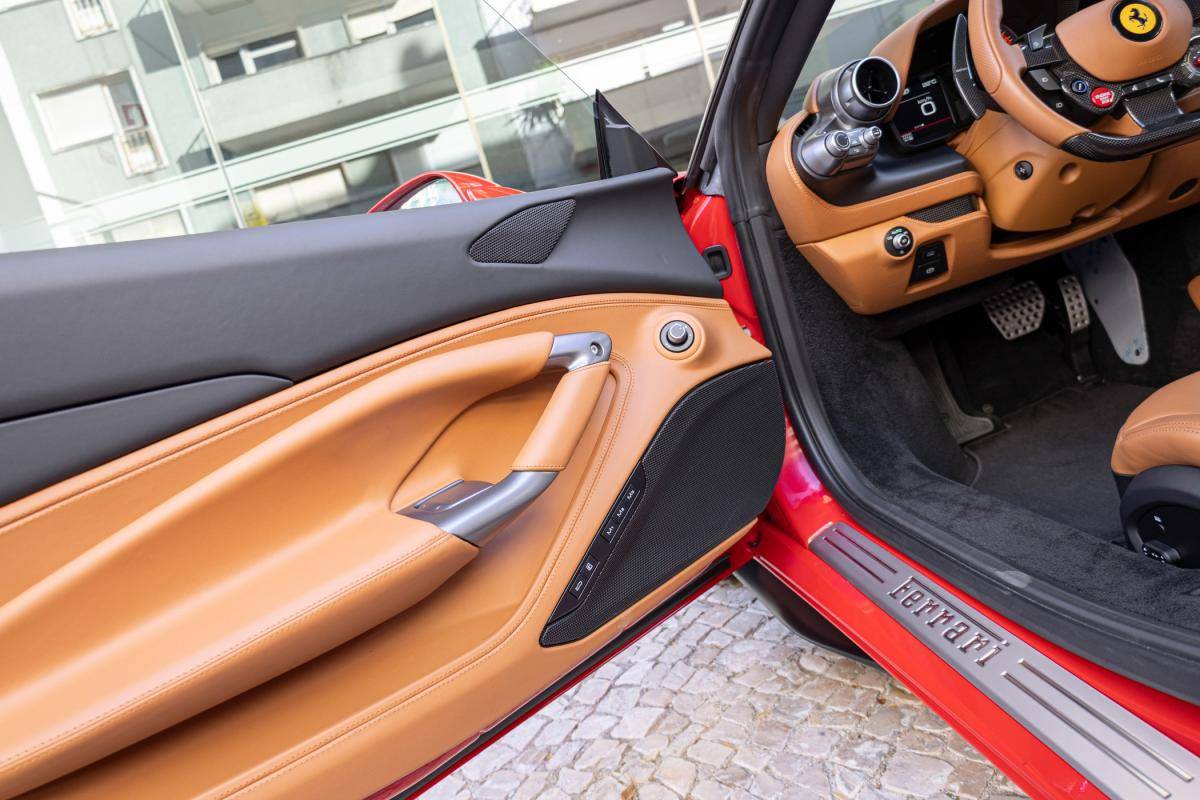 ferrari-f8-tributo-2021-gasolina-3902cc
