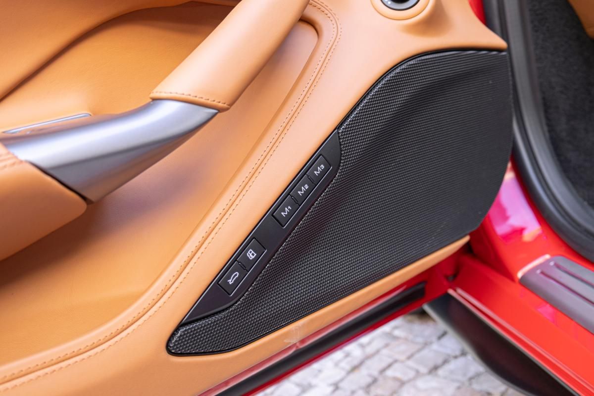 ferrari-f8-tributo-2021-gasolina-3902cc