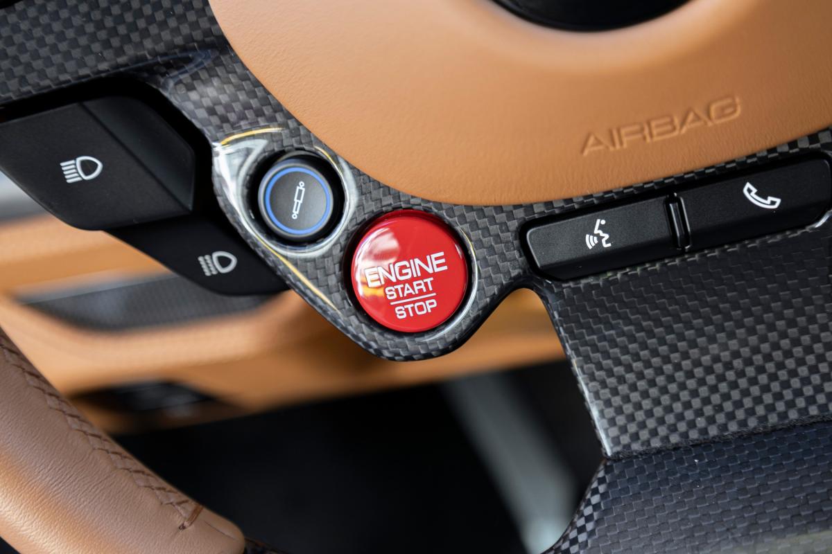 ferrari-f8-tributo-2021-gasolina-3902cc