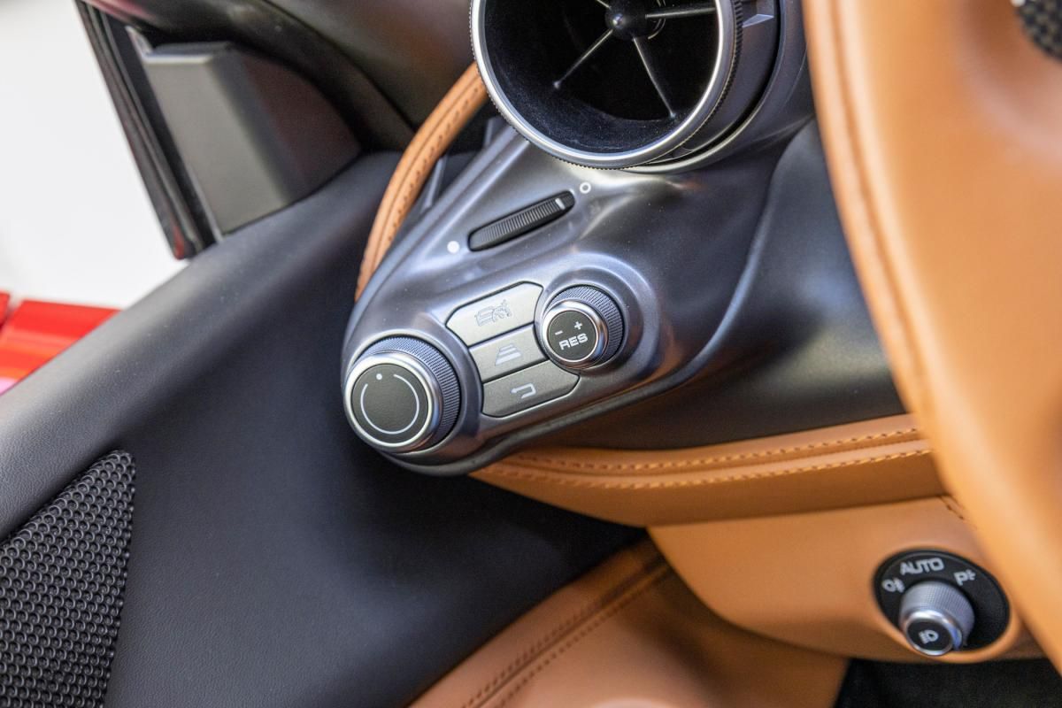 ferrari-f8-tributo-2021-gasolina-3902cc