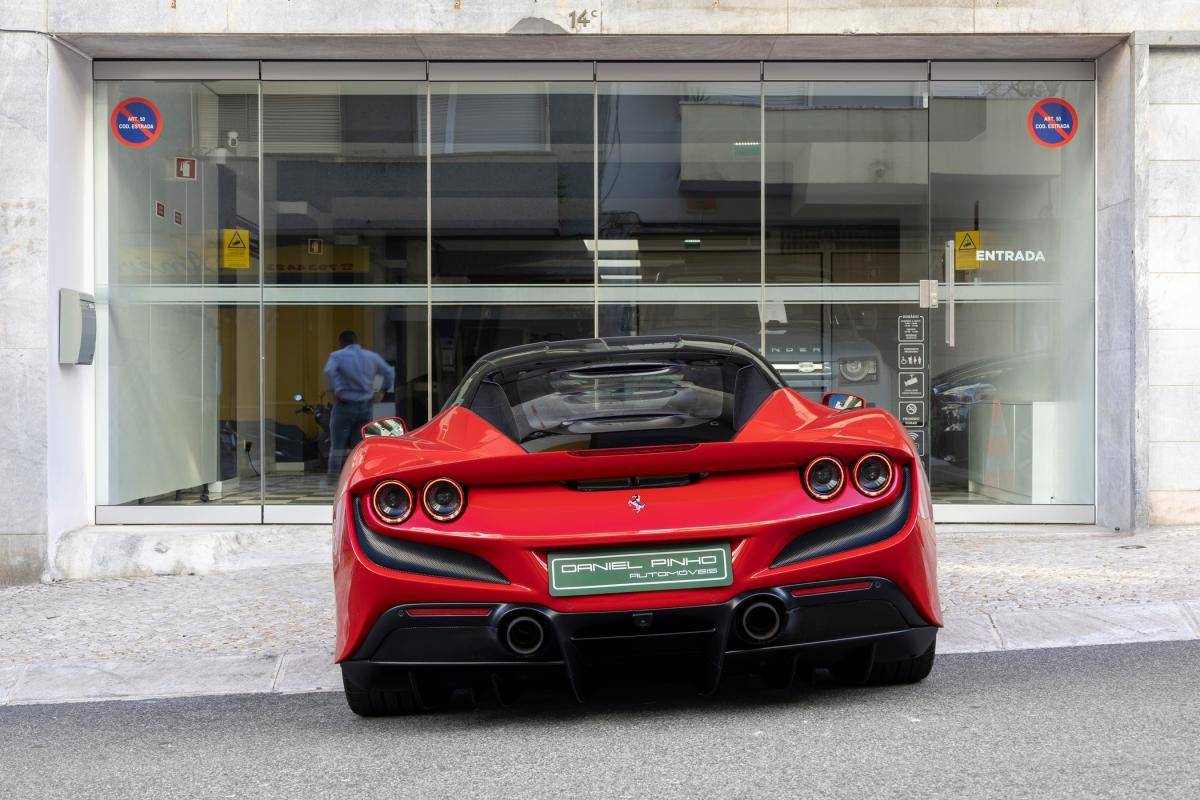 ferrari-f8-tributo-2021-gasolina-3902cc