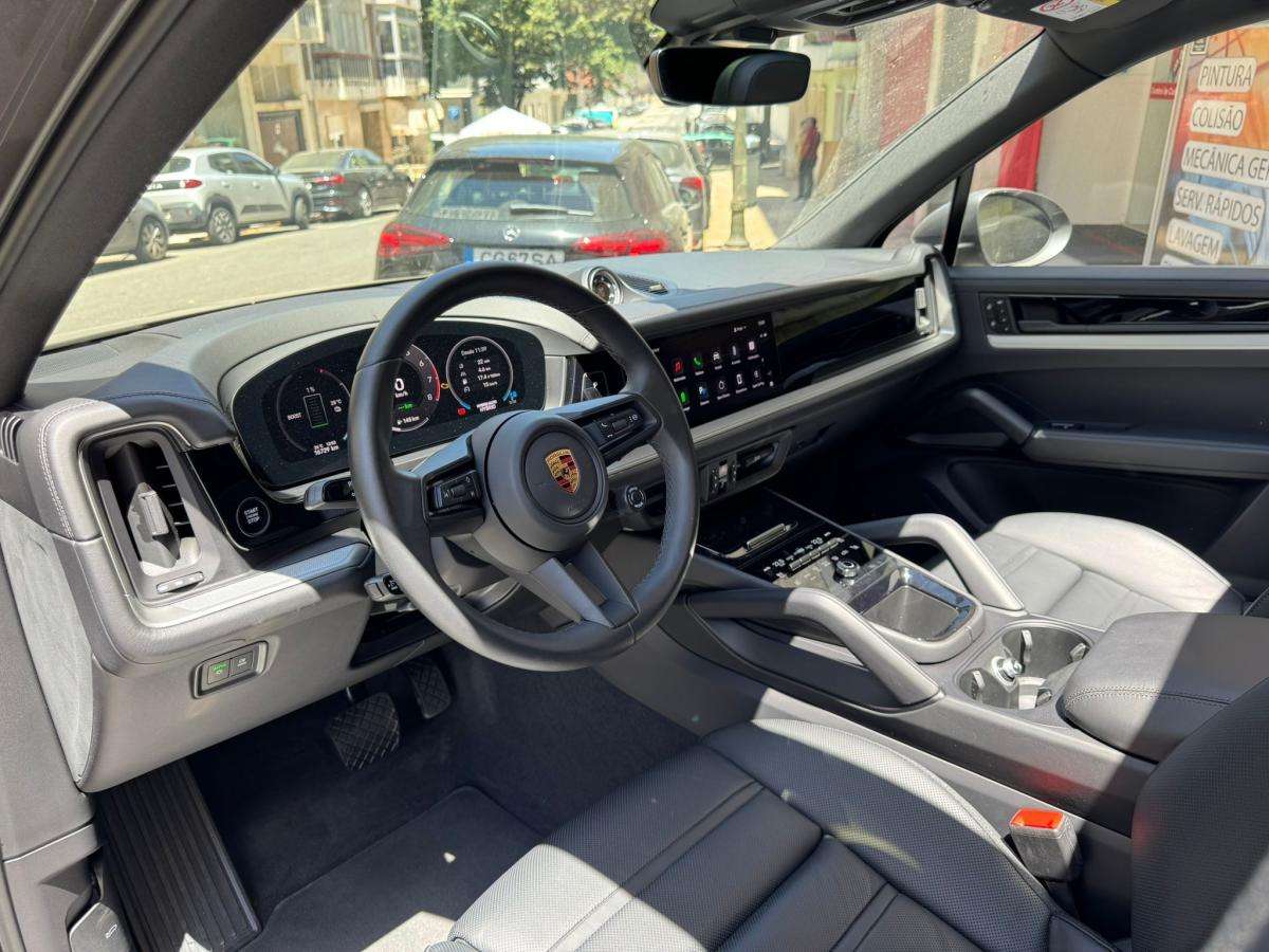 porsche-cayenne-2024-hibrido-a-gasolina-2995cc
