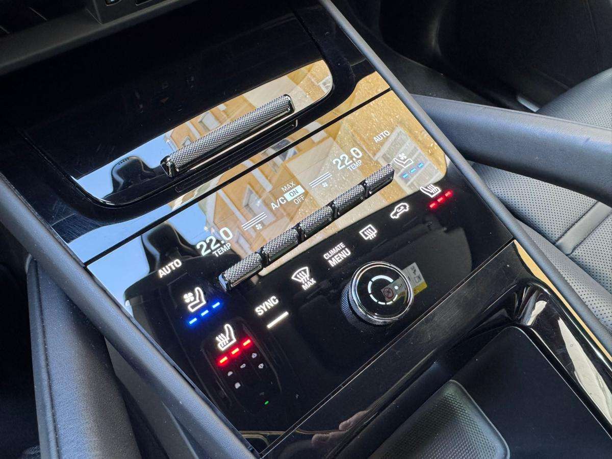 porsche-cayenne-2024-hibrido-a-gasolina-2995cc