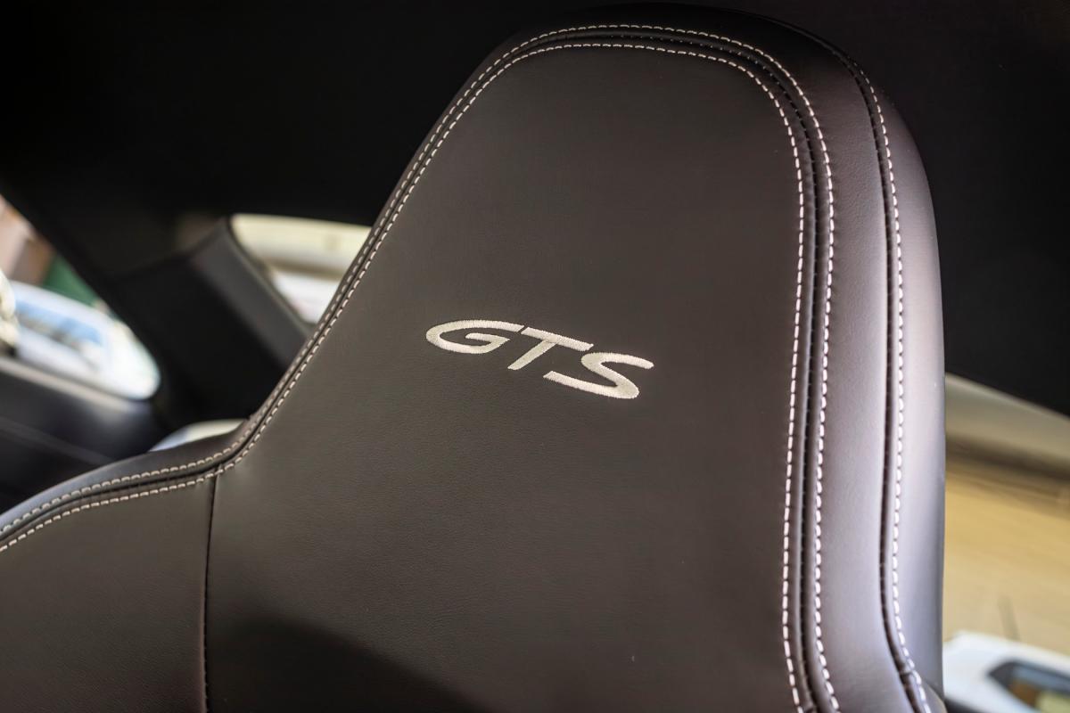 porsche-992-2023-gasolina-2981cc