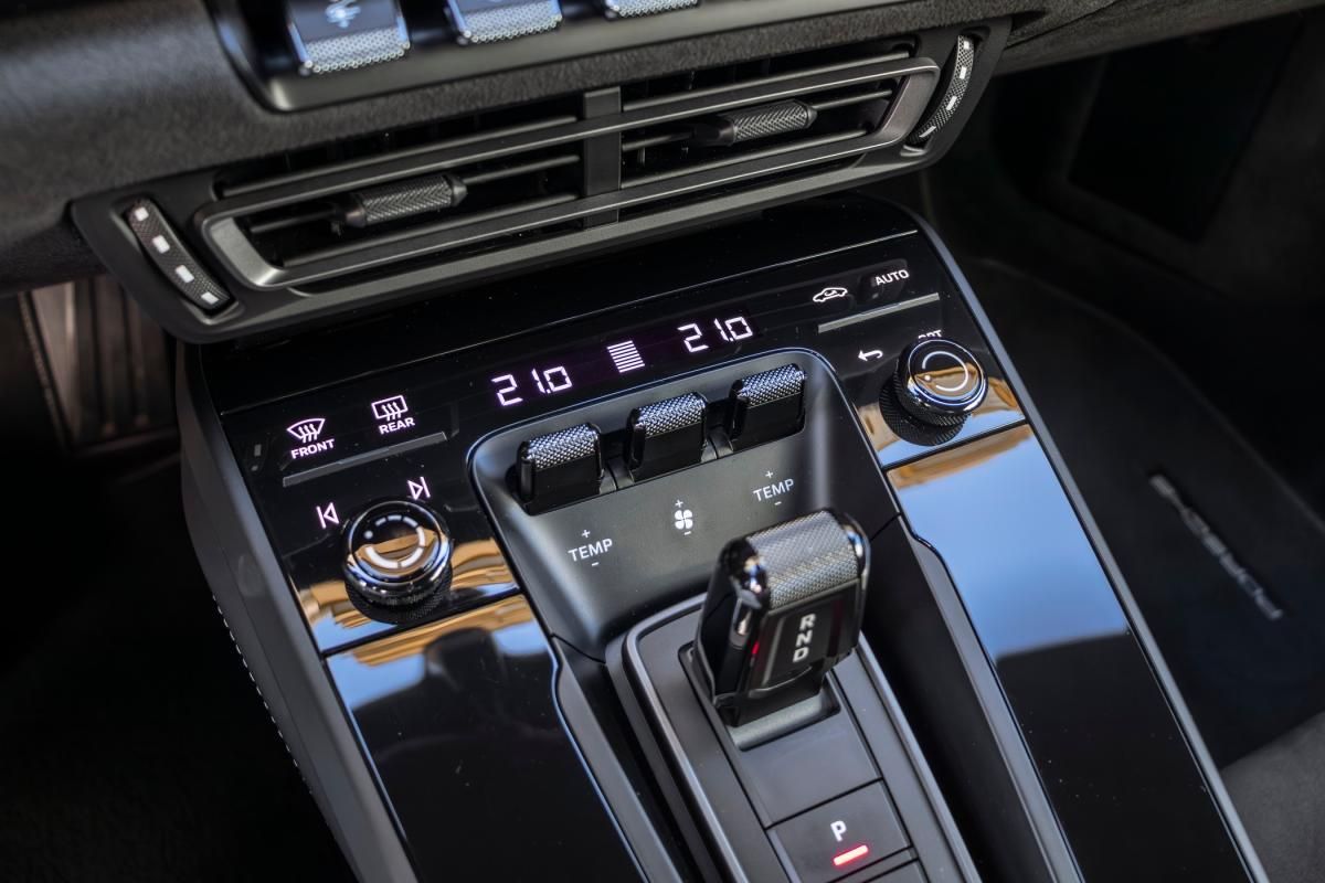 porsche-992-2023-gasolina-2981cc