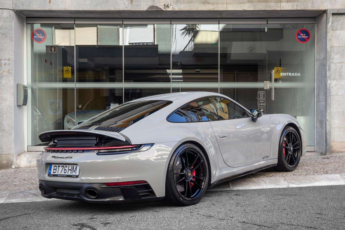 porsche-992-2023-gasolina-2981cc