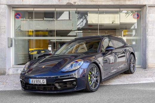porsche-panamera-sport-turismo-2022-hibrido-a-gasolina-2894cc