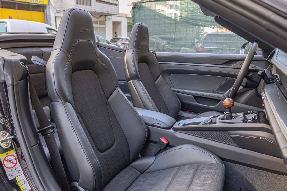 porsche-992-2025-gasolina-2981cc