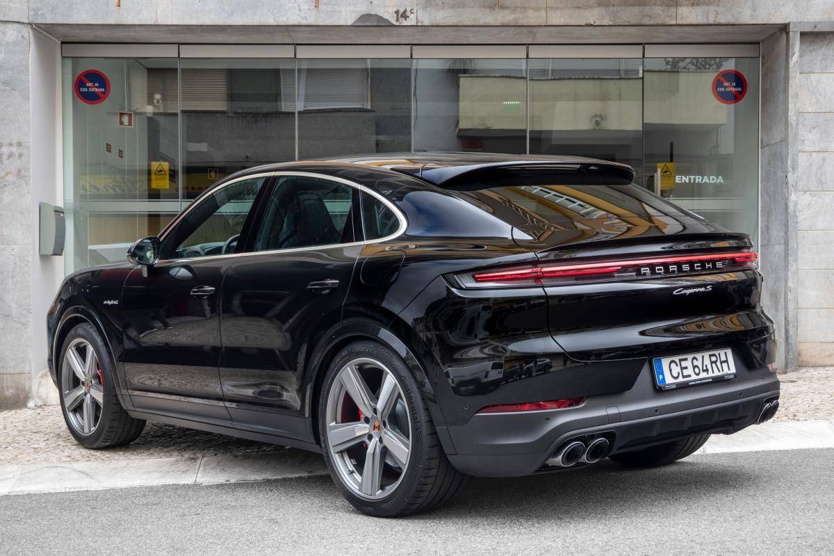 porsche-cayenne-2026-hibrido-a-gasolina-2995cc