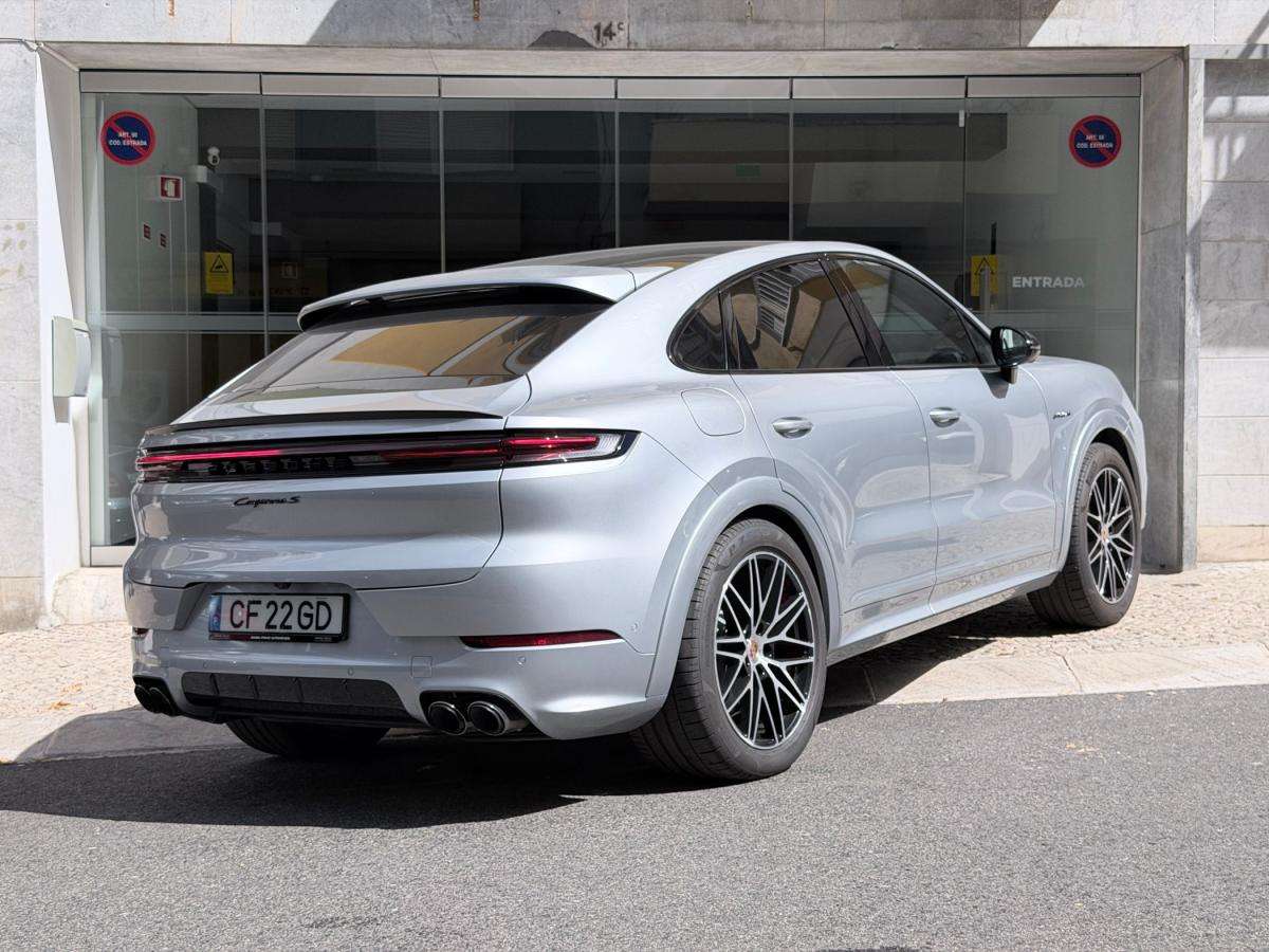 porsche-cayenne-2026-hibrido-a-gasolina-2995cc