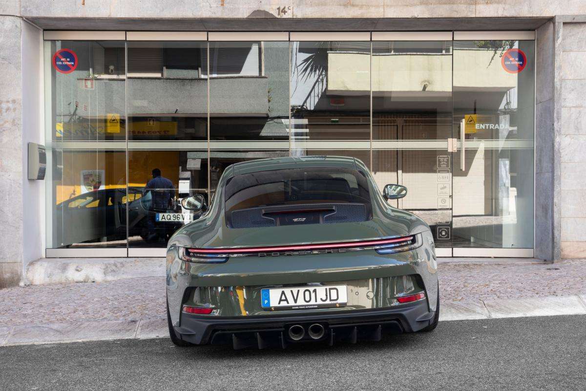 porsche-992-2022-gasolina-3996cc