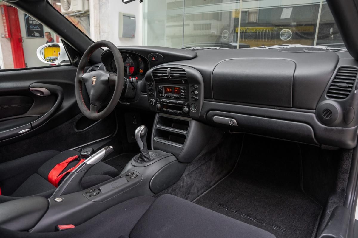 porsche-996-2004-gasolina-3600cc