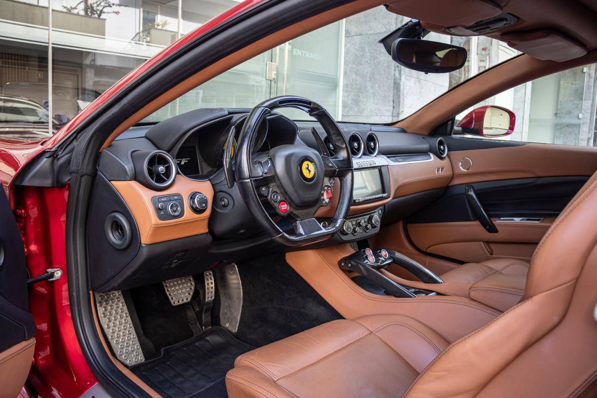 ferrari-ff-2013-gasolina-6262cc