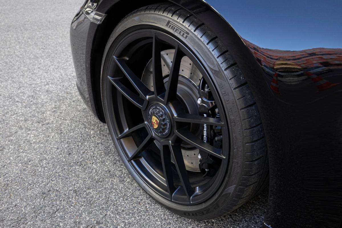 porsche-992-2021-gasolina-2981cc
