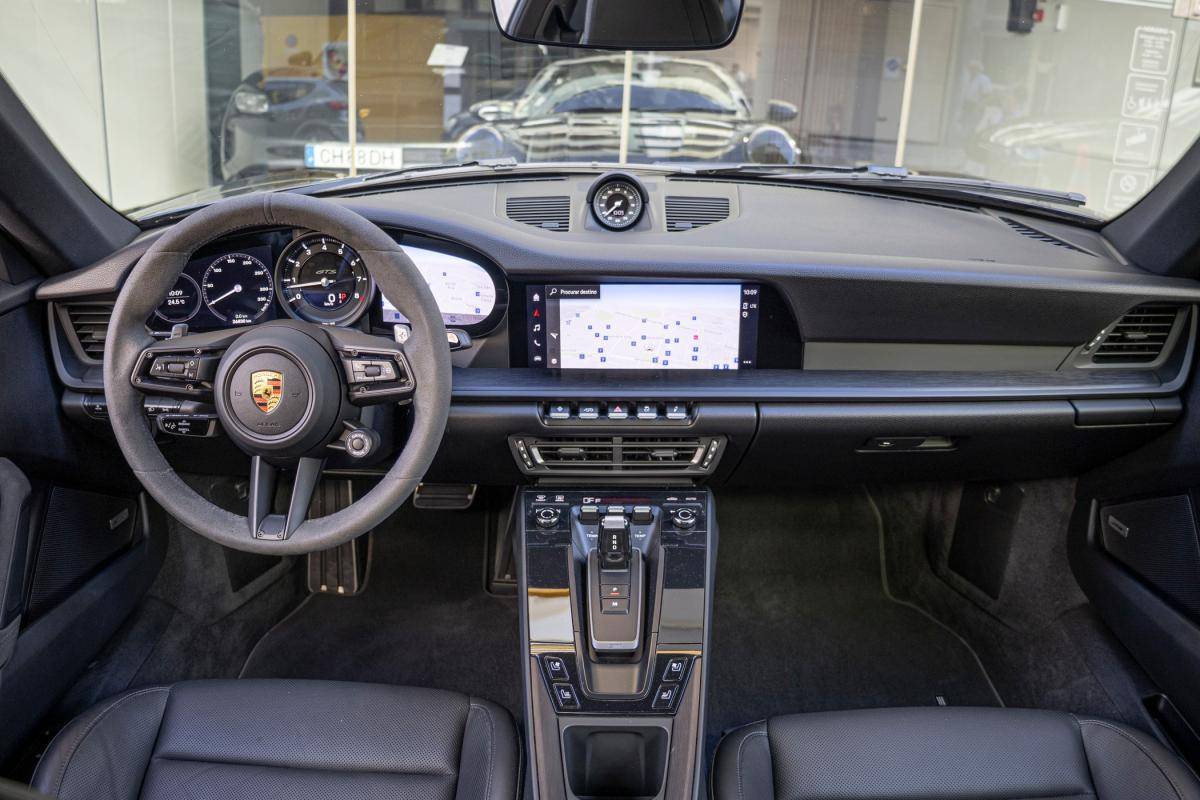 porsche-992-2021-gasolina-2981cc