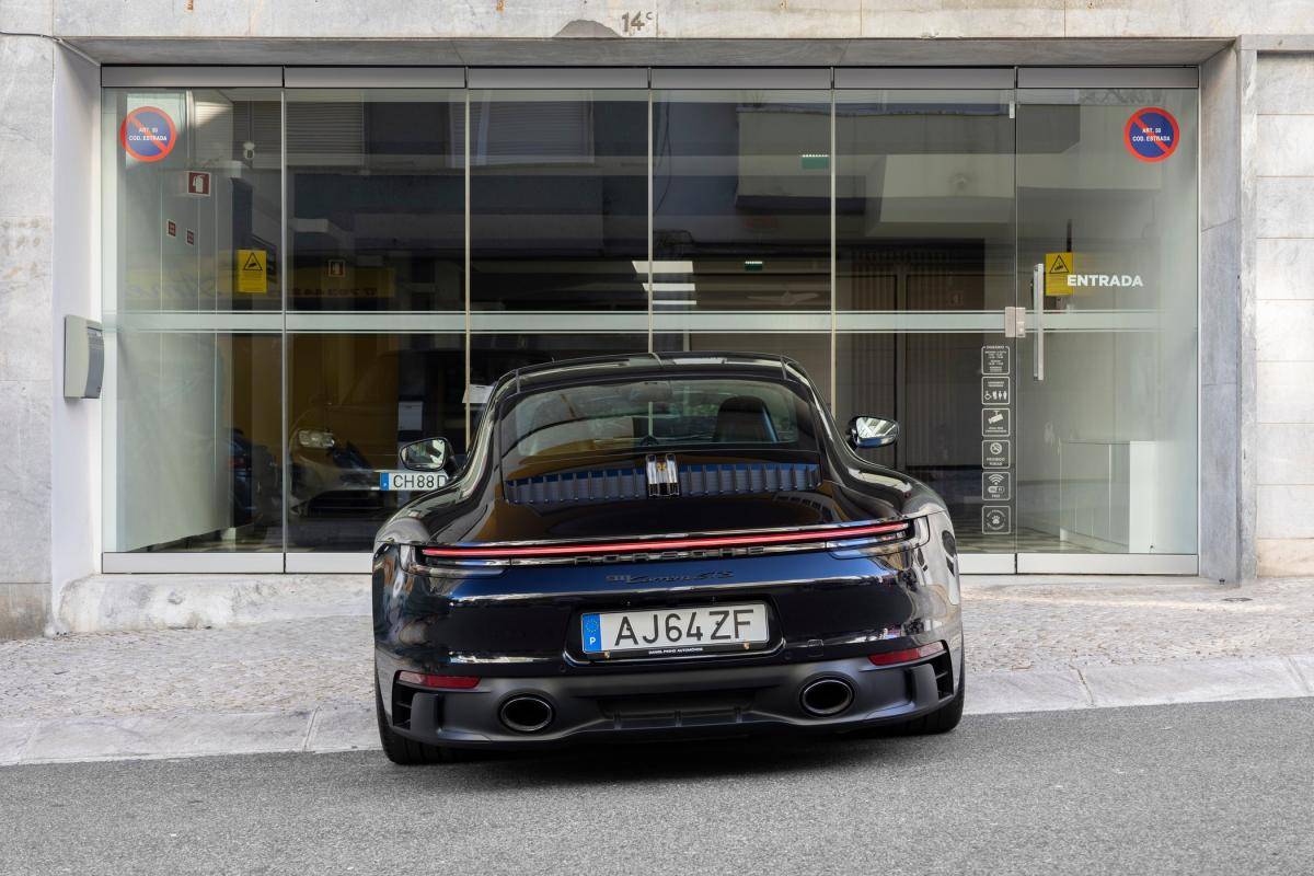 porsche-992-2021-gasolina-2981cc