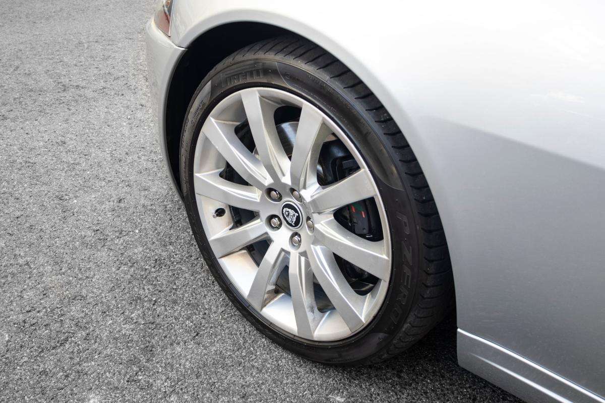 jaguar-xkr-2007-gasolina-4196cc