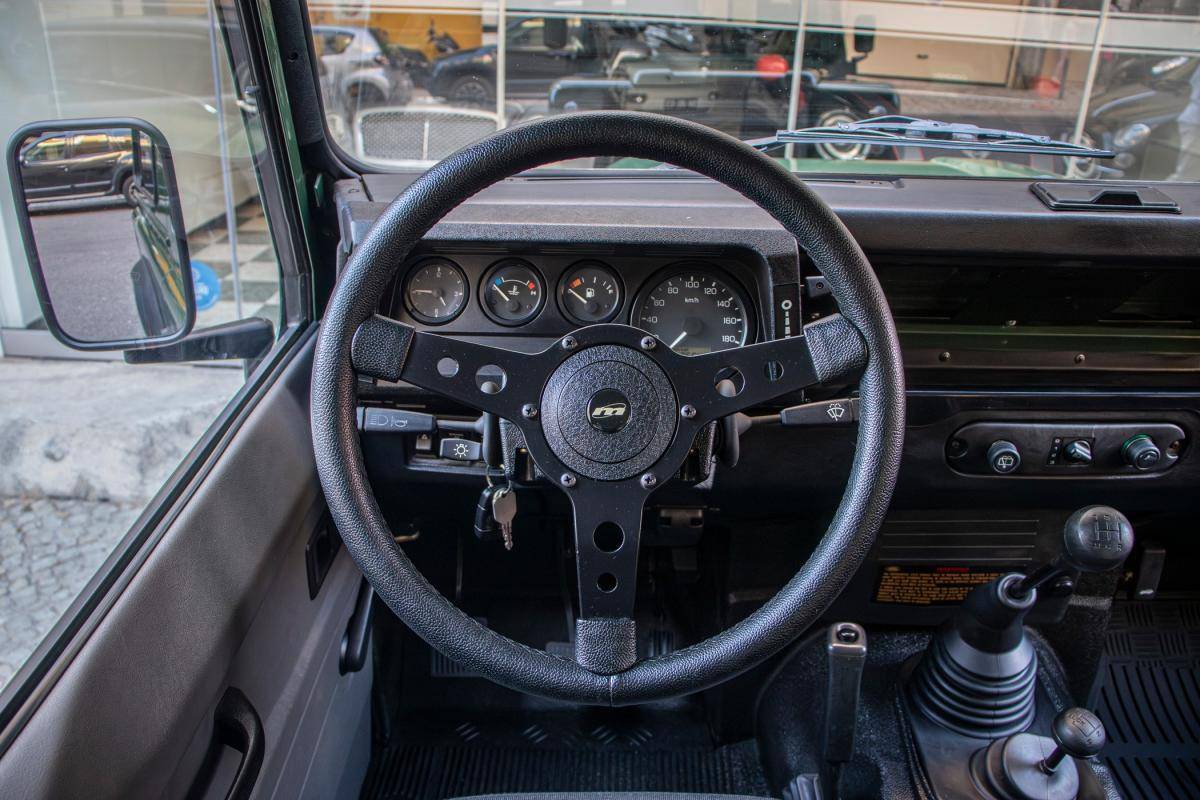 land-rover-defender-1998-diesel-2495cc