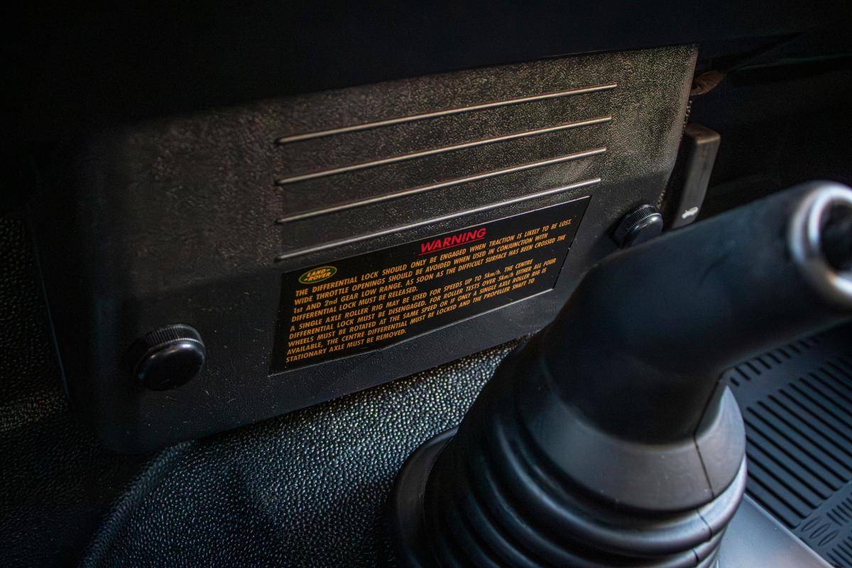 land-rover-defender-1998-diesel-2495cc