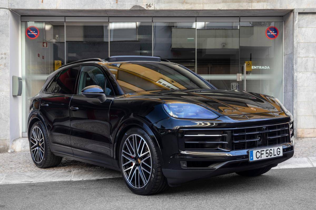 porsche-cayenne-2024-hibrido-a-gasolina-2995cc