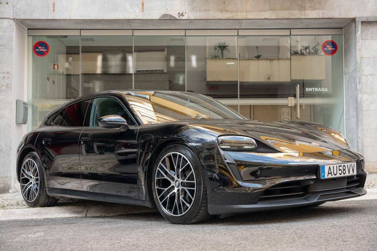 porsche-taycan-2022-eletrico-0cc