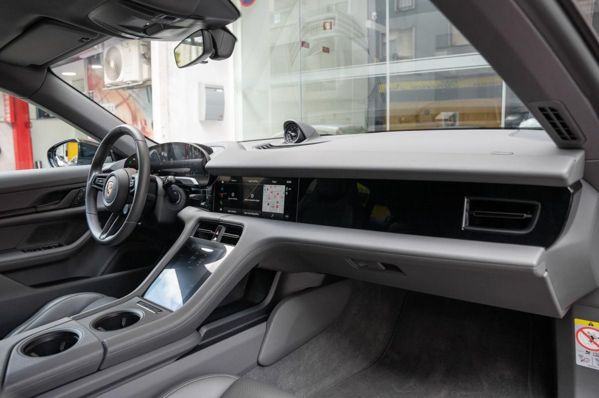 porsche-taycan-2022-eletrico-0cc