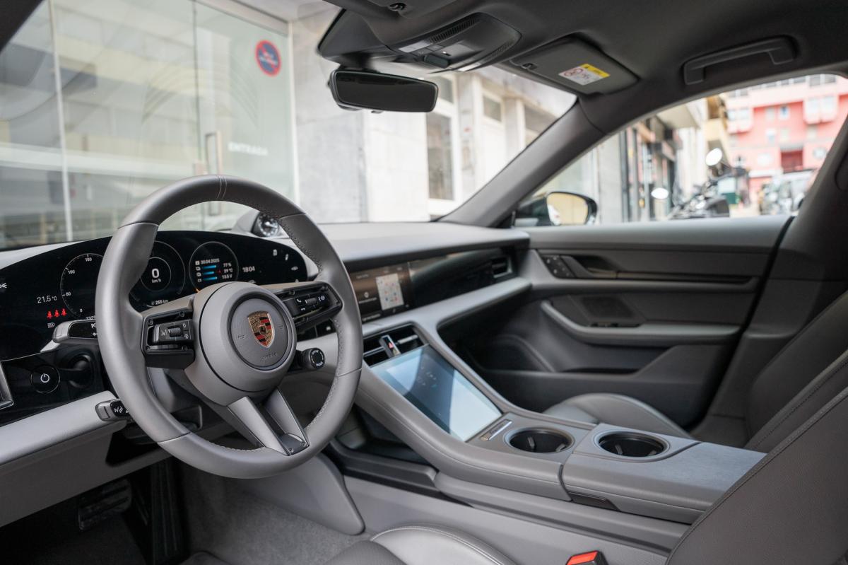 porsche-taycan-2022-eletrico-0cc