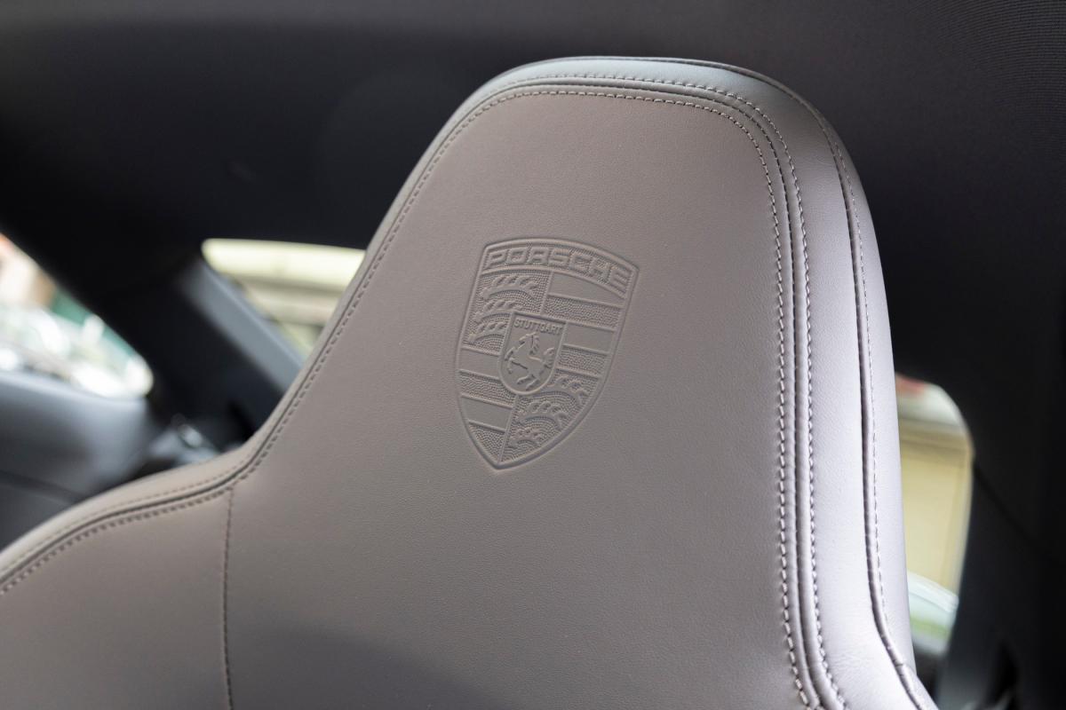 porsche-992-2023-gasolina-3000cc