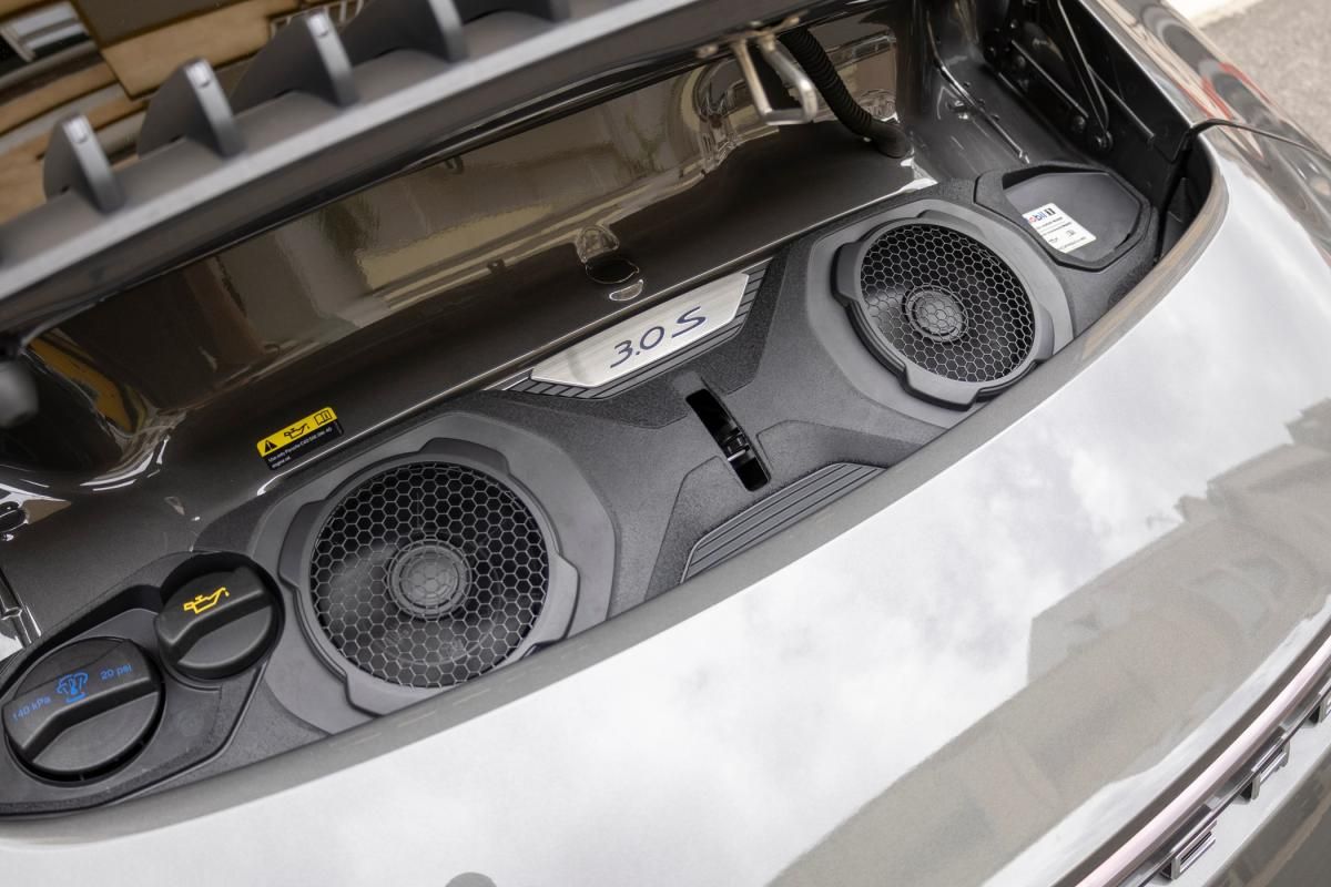 porsche-992-2023-gasolina-3000cc