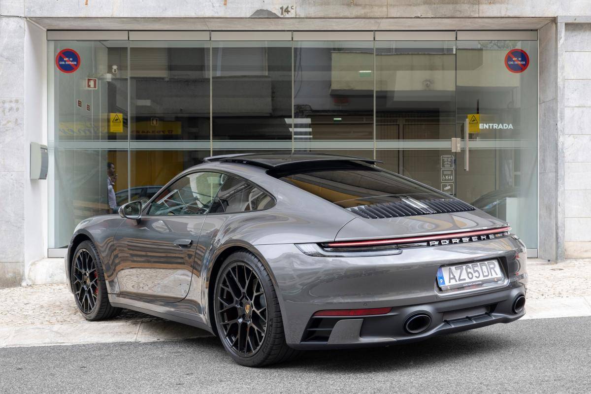 porsche-992-2023-gasolina-3000cc